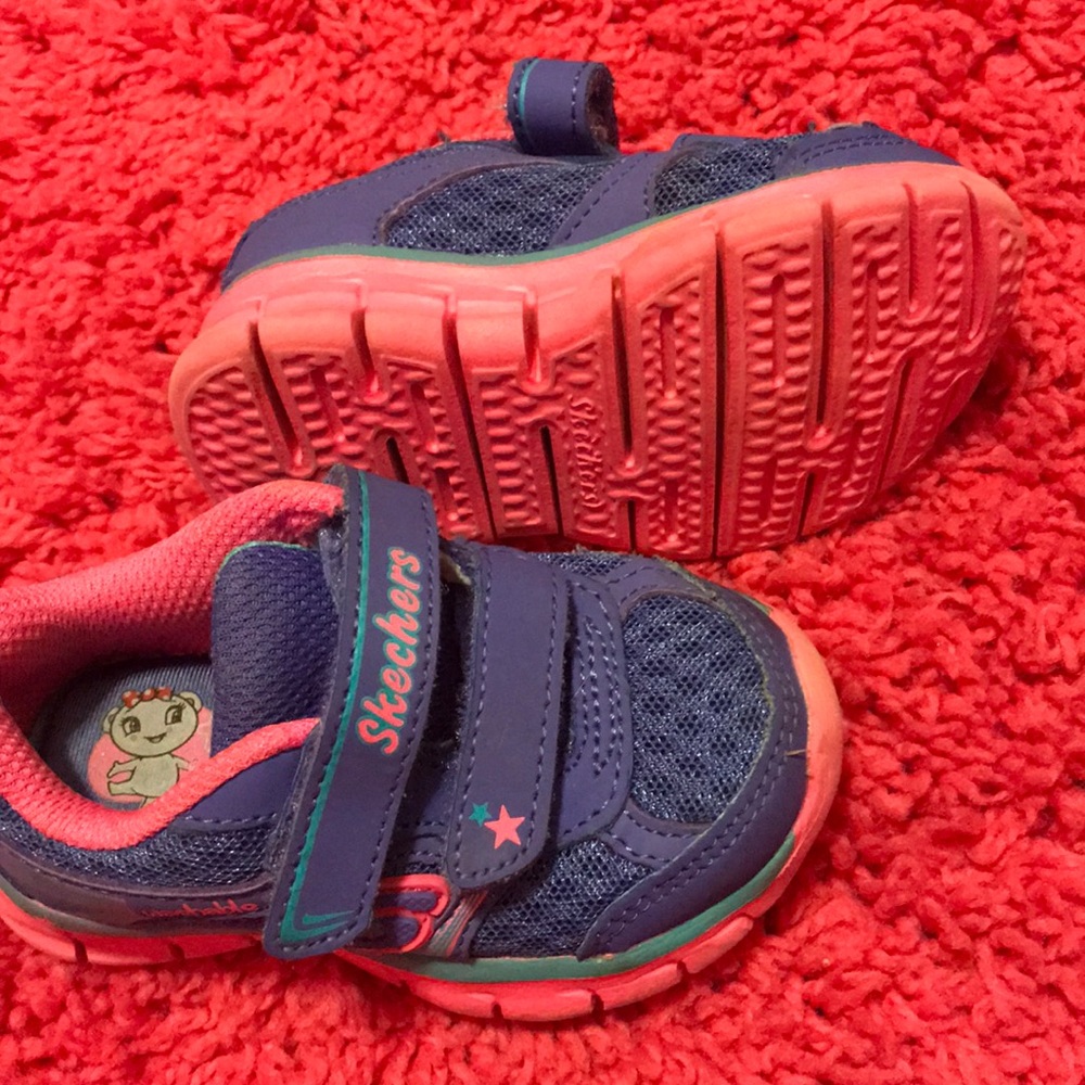 Skechers sneakers